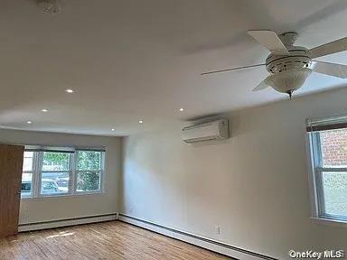317 E Olive Street Property Photo 4