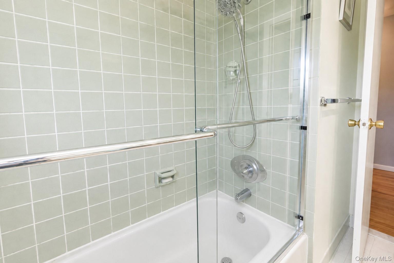 6 Elena Road Property Photo 14