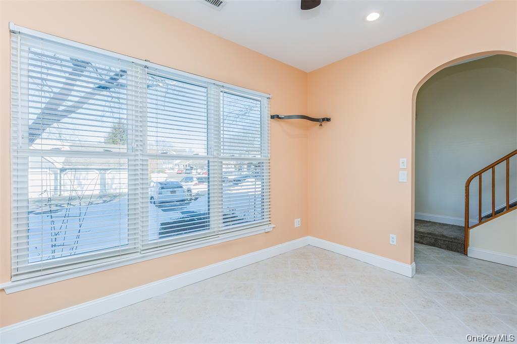 728 Birchwood Park Drive Property Photo 6