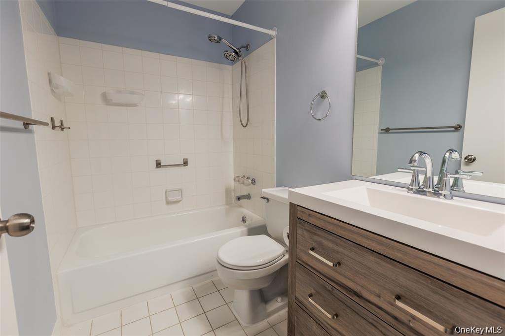 728 Birchwood Park Drive Property Photo 17