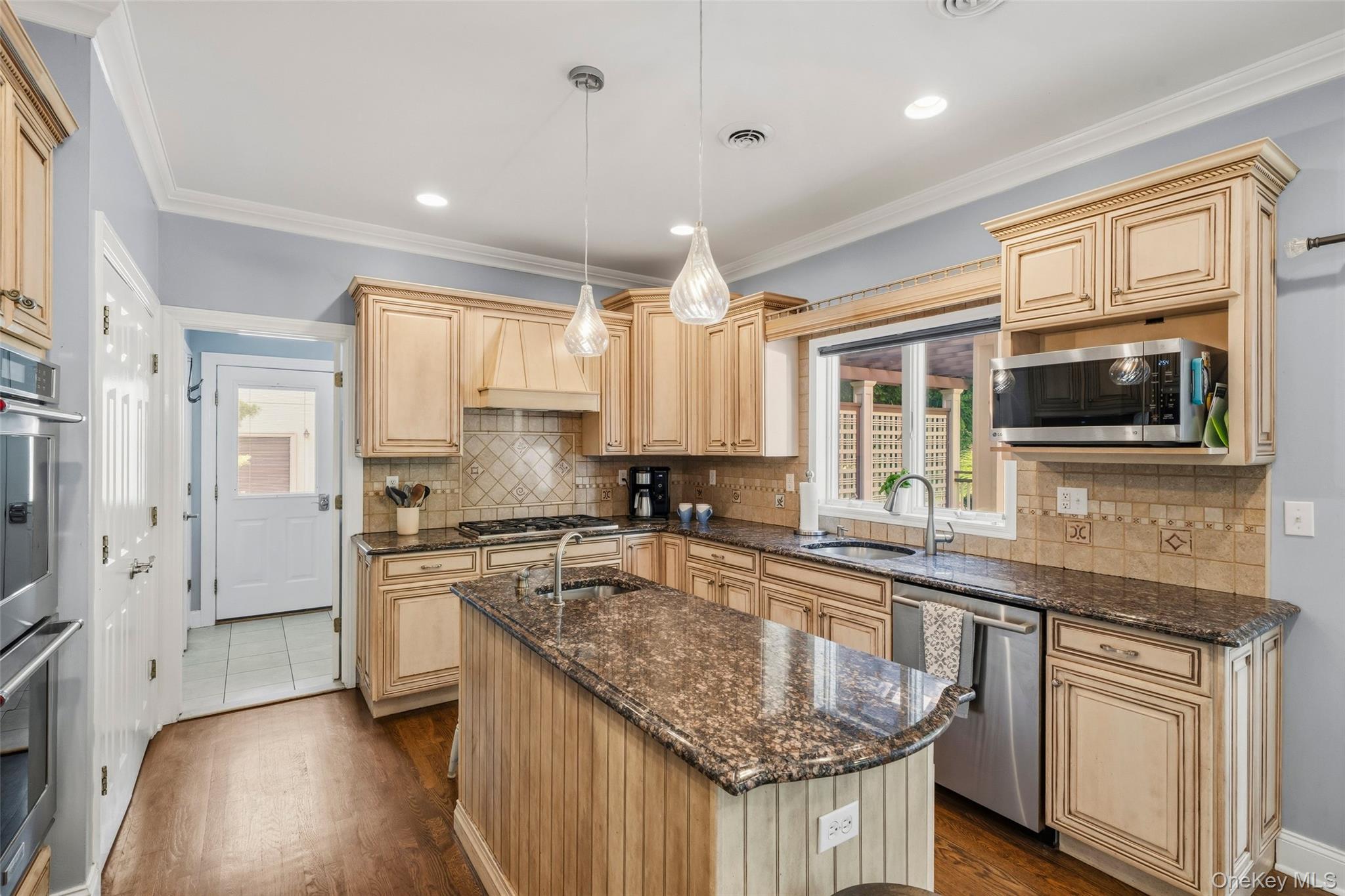 58 Greenwich Avenue Property Photo 25