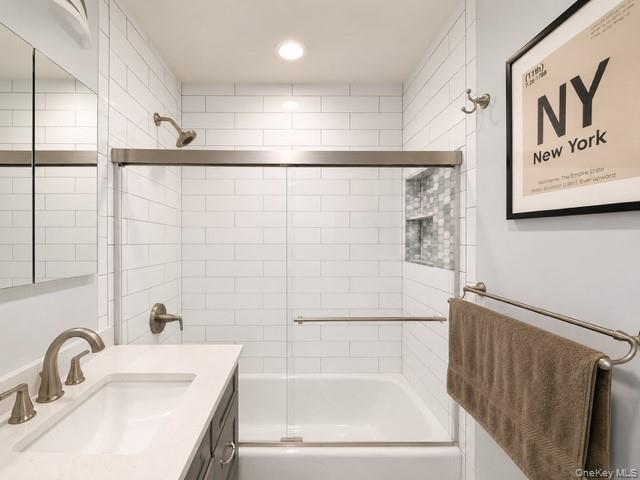 141 E Lake Boulevard H2 Property Photo 10
