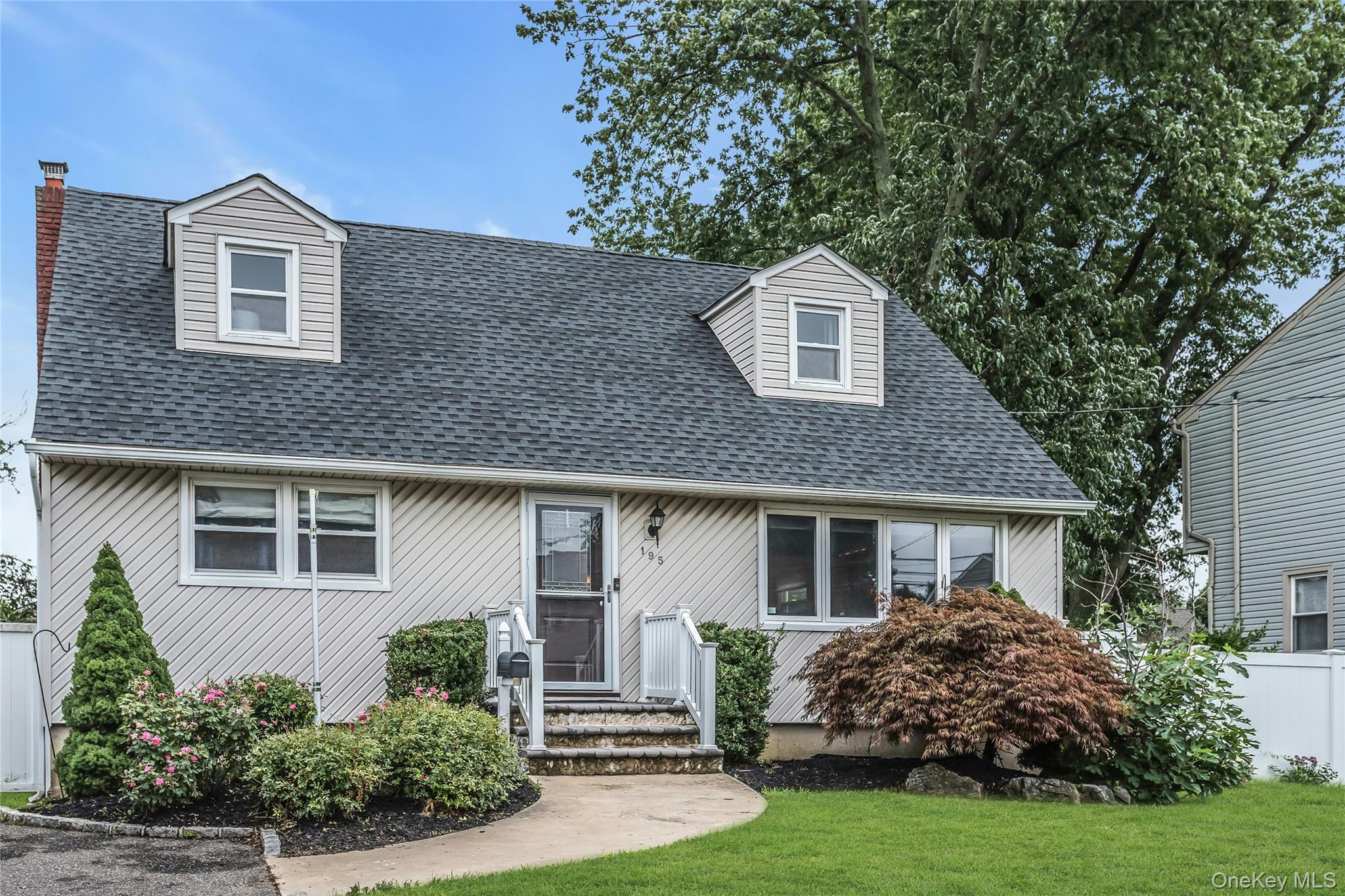 195 Nims Avenue Property Photo 3