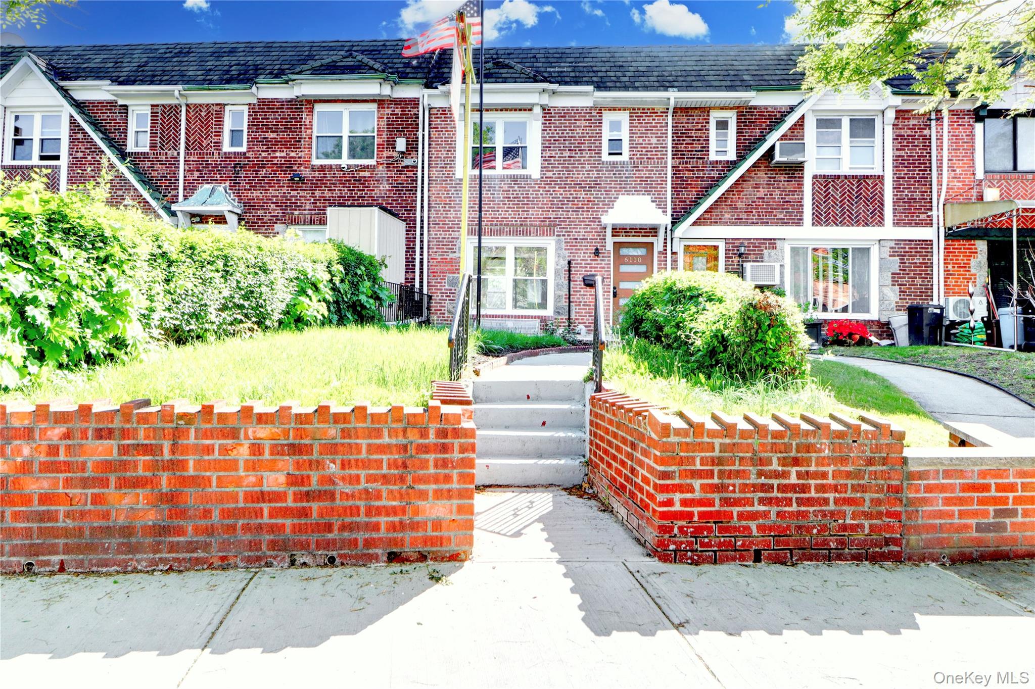 6110 84th Street Property Photo 1