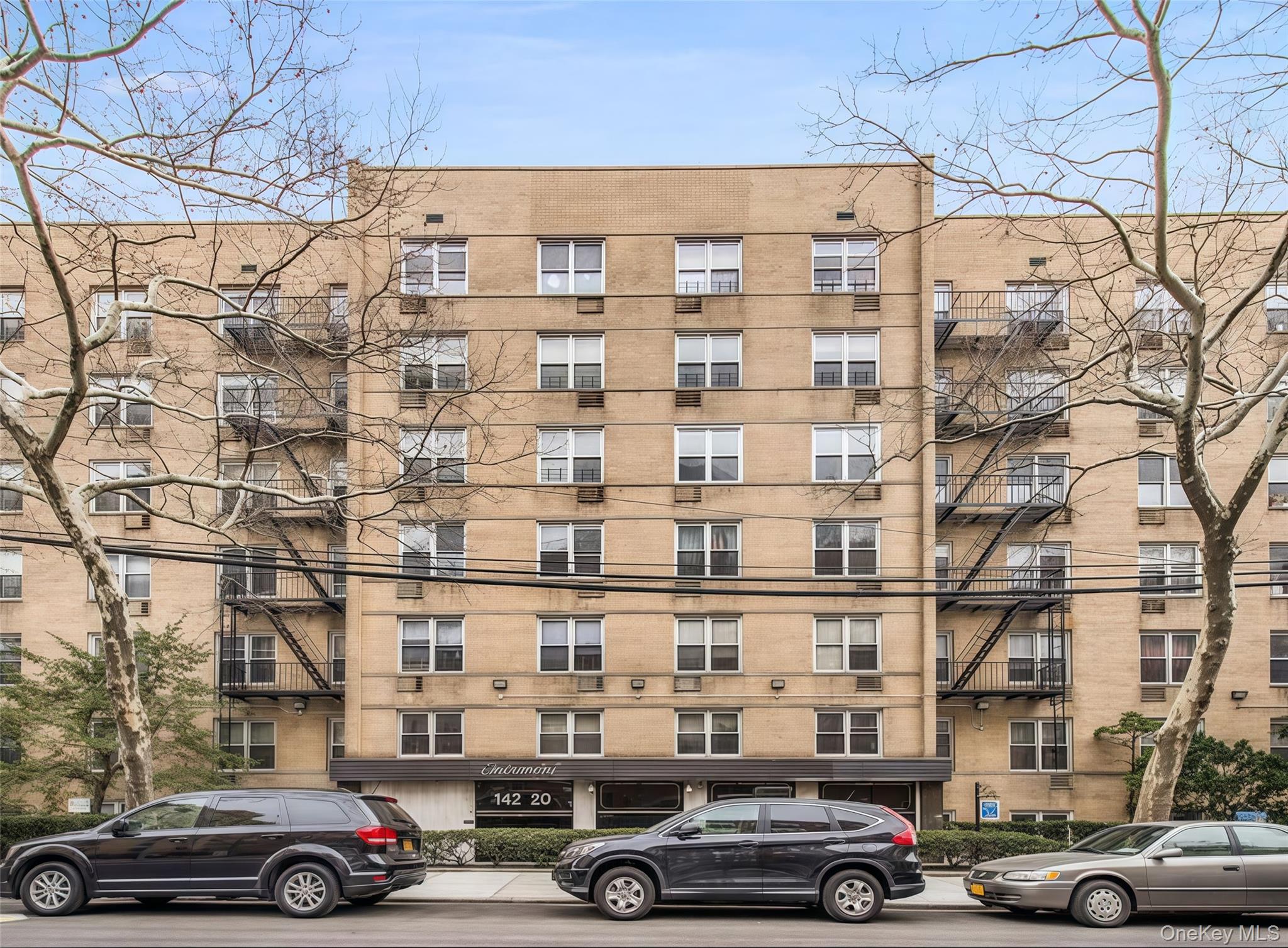 142-20 Franklin Avenue 2g Property Photo 2