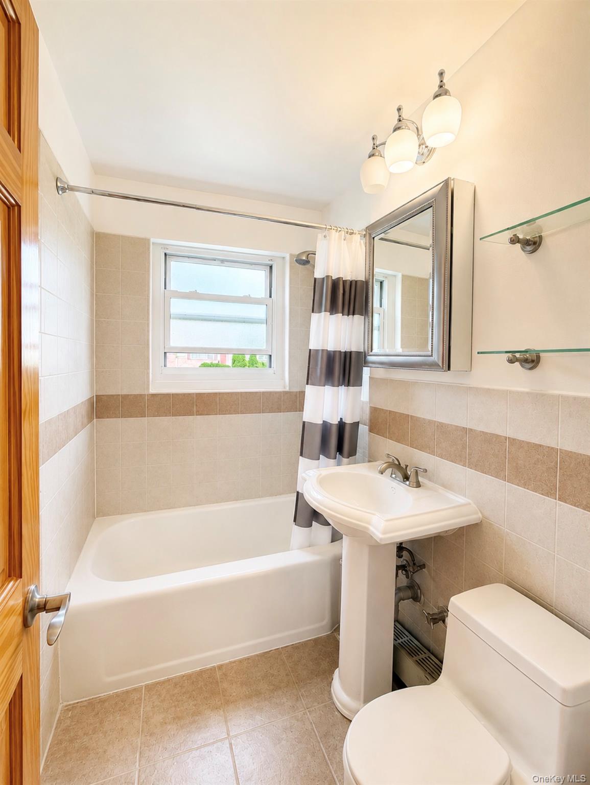15048 Melbourne Avenue 254a Property Photo 7