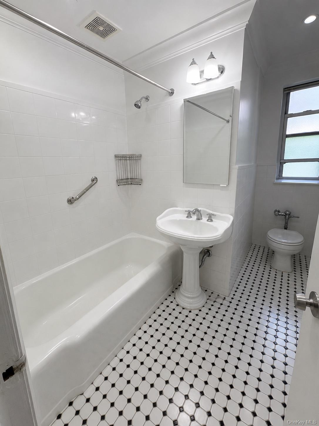 67-38 108th Street C27 Property Photo 14