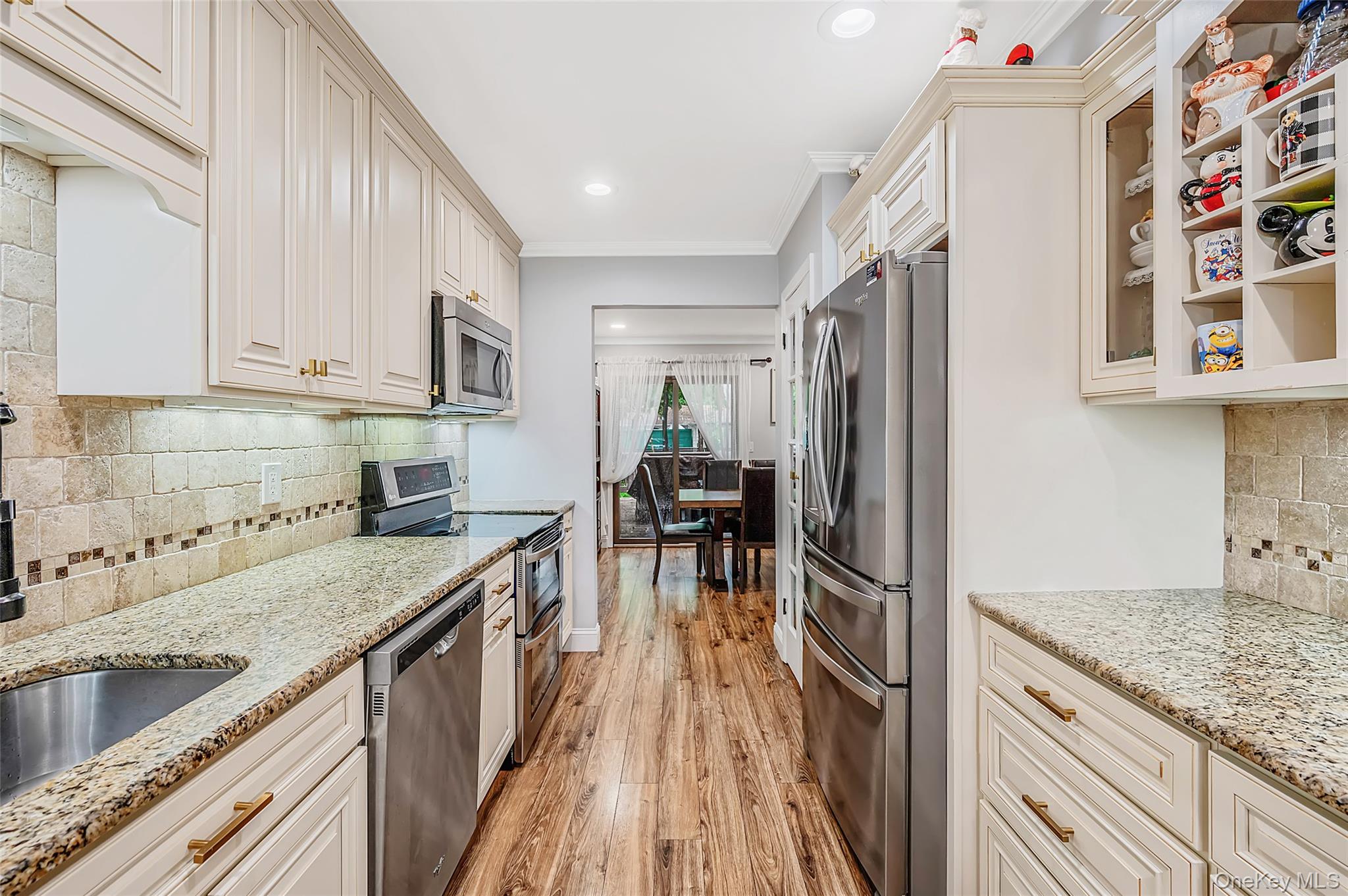 5 Jeremy Circle Property Photo 6