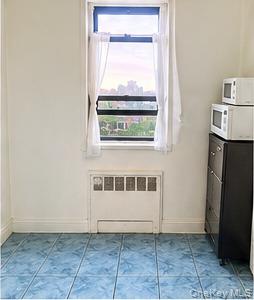 143-36 Barclay Ave 6c Property Photo 10