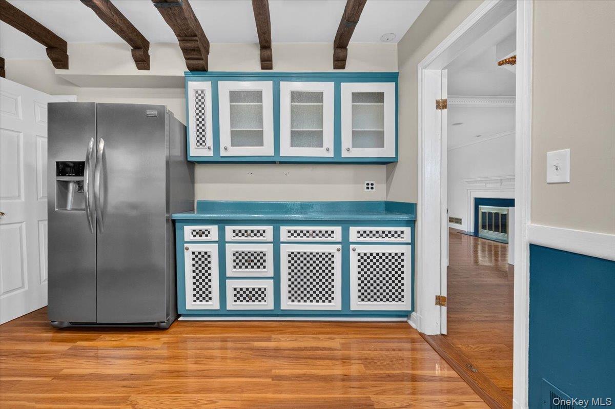 1155 Webster Avenue Property Photo 10