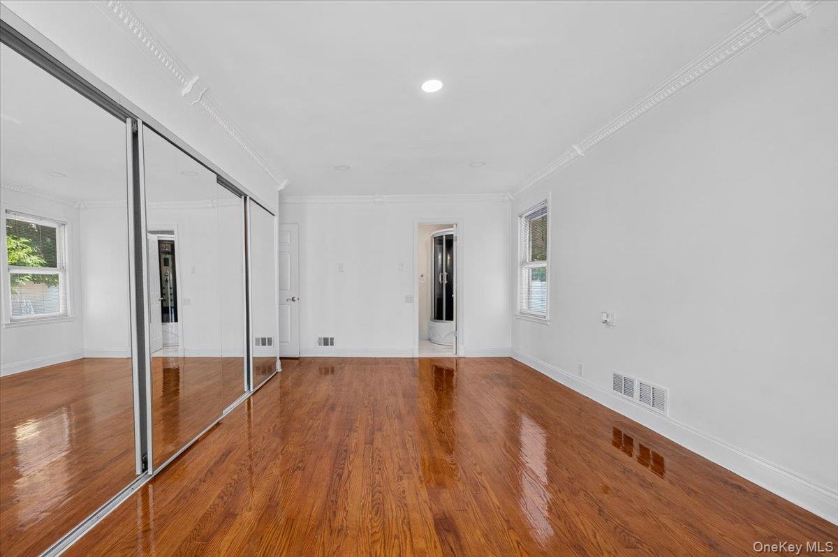 1155 Webster Avenue Property Photo 13
