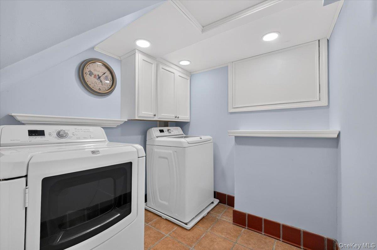 1155 Webster Avenue Property Photo 27