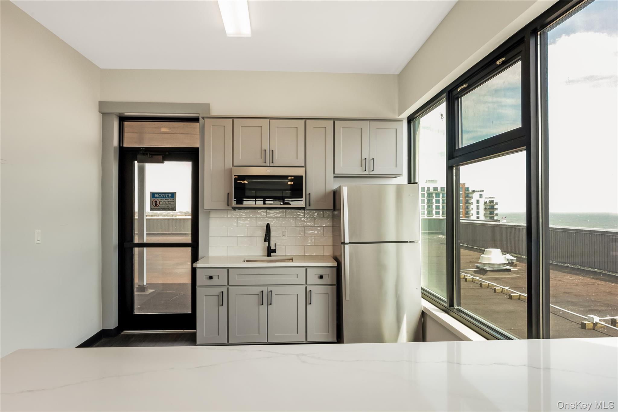 1 E Broadway 5g Property Photo 36