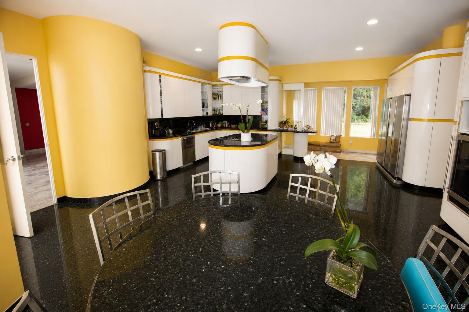 9 Dock Lane Property Photo 8