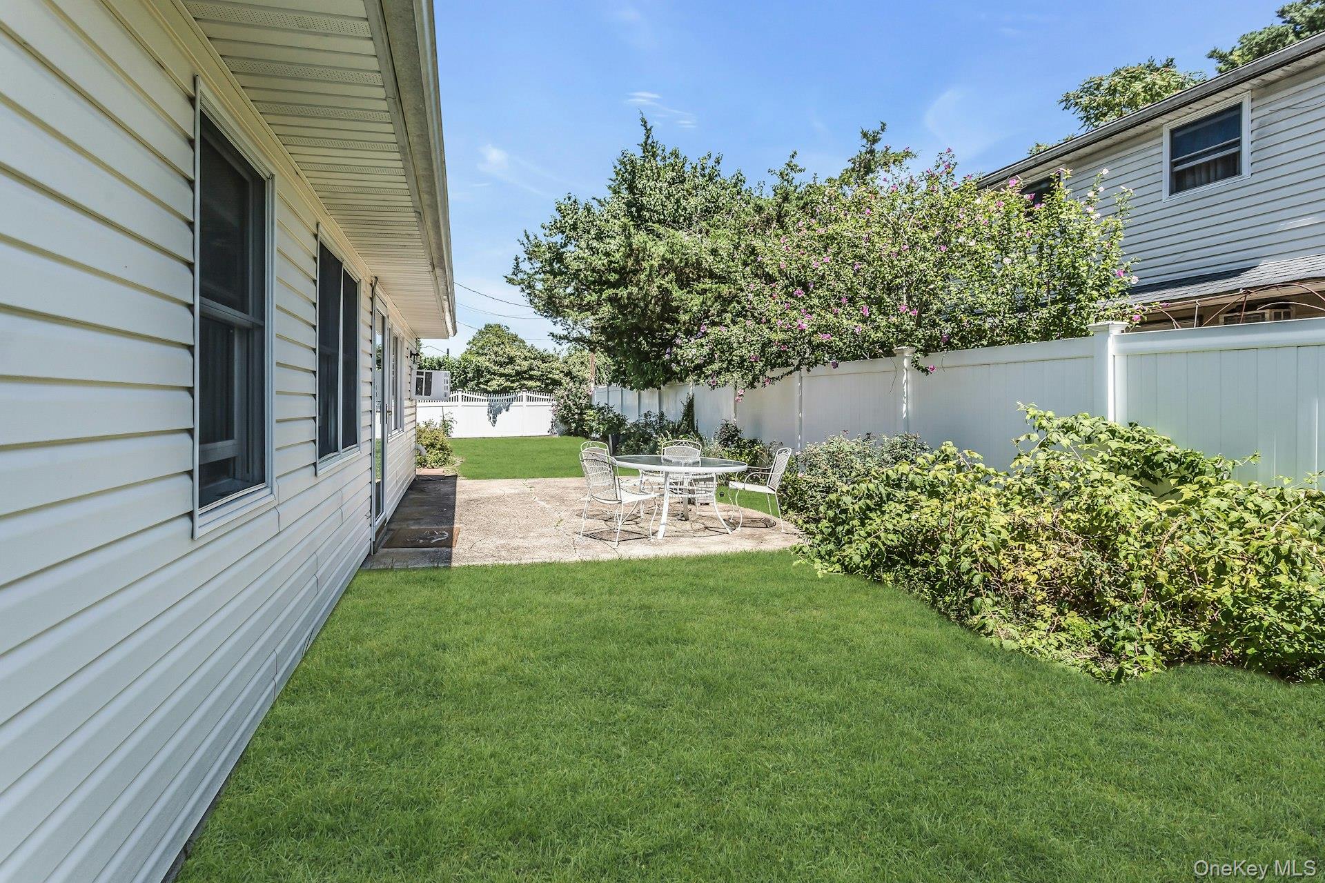 2 Arbor Road Property Photo 27