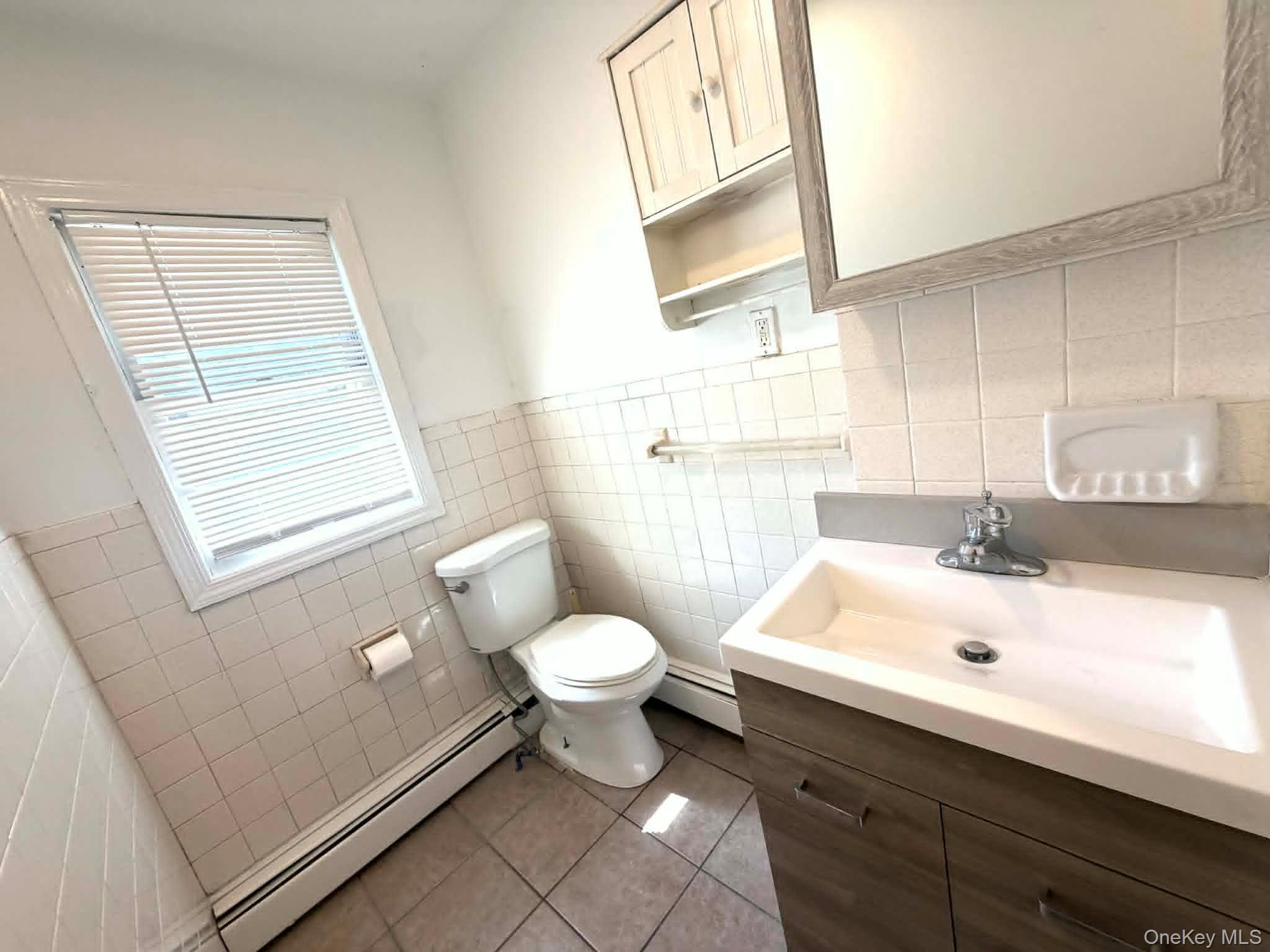 37 Riverside Drive B Property Photo 16