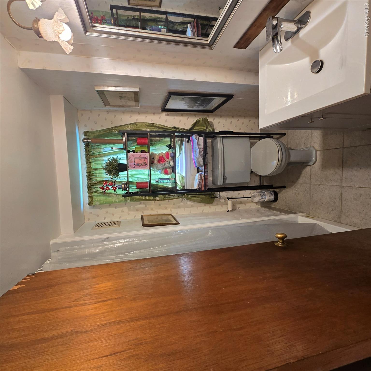 148 Cedar Street Property Photo 8