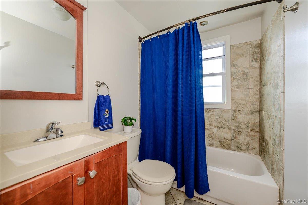 516 W Market Street Property Photo 16