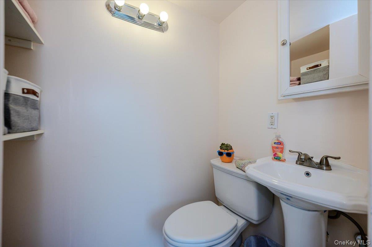 516 W Market Street Property Photo 19