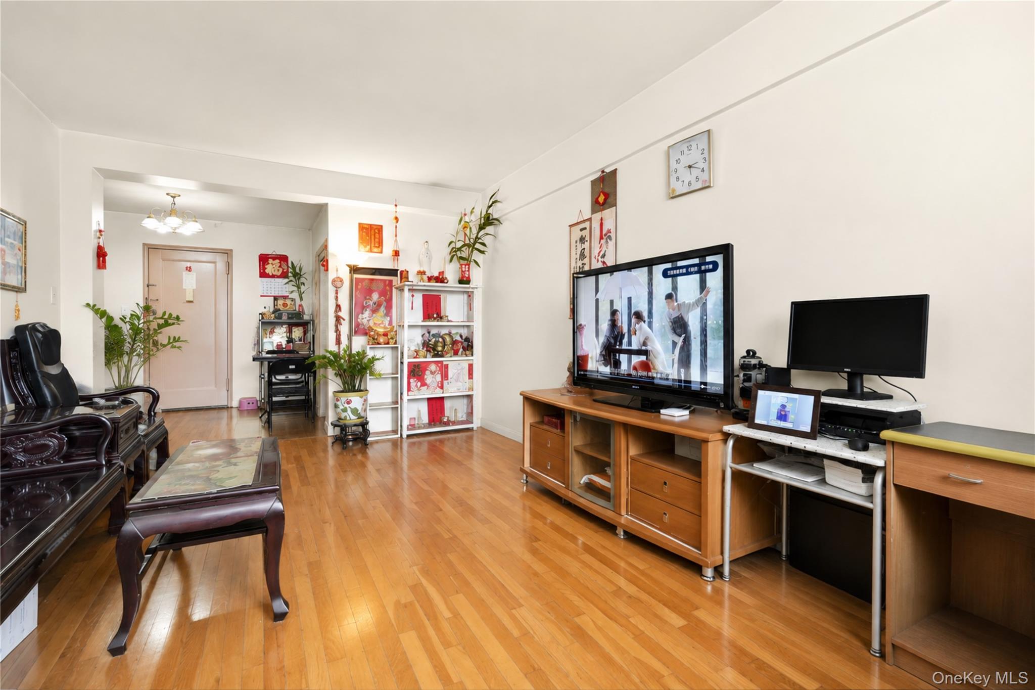 25-34 Union Street 2f Property Photo 2