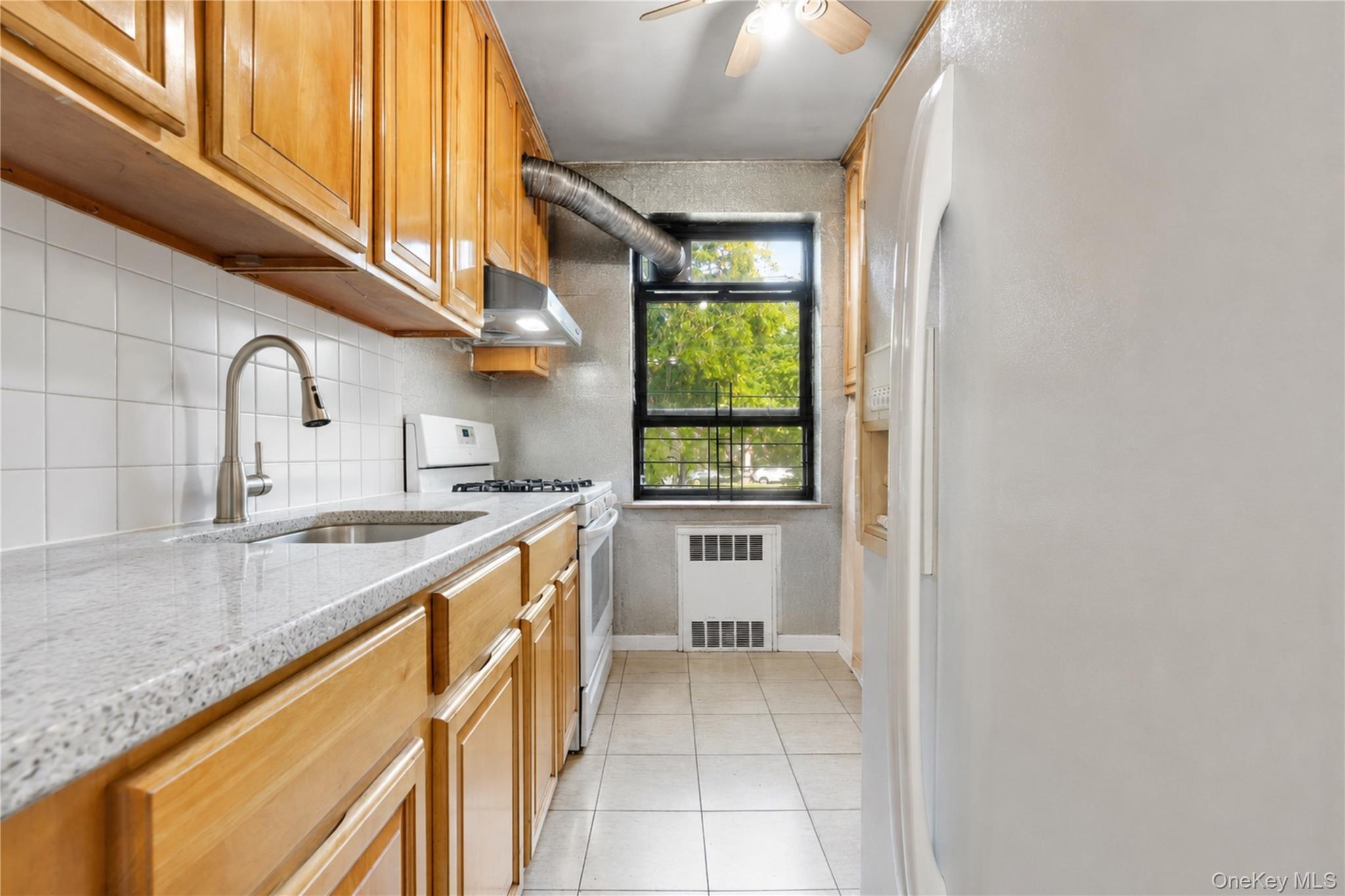 25-34 Union Street 2f Property Photo 8