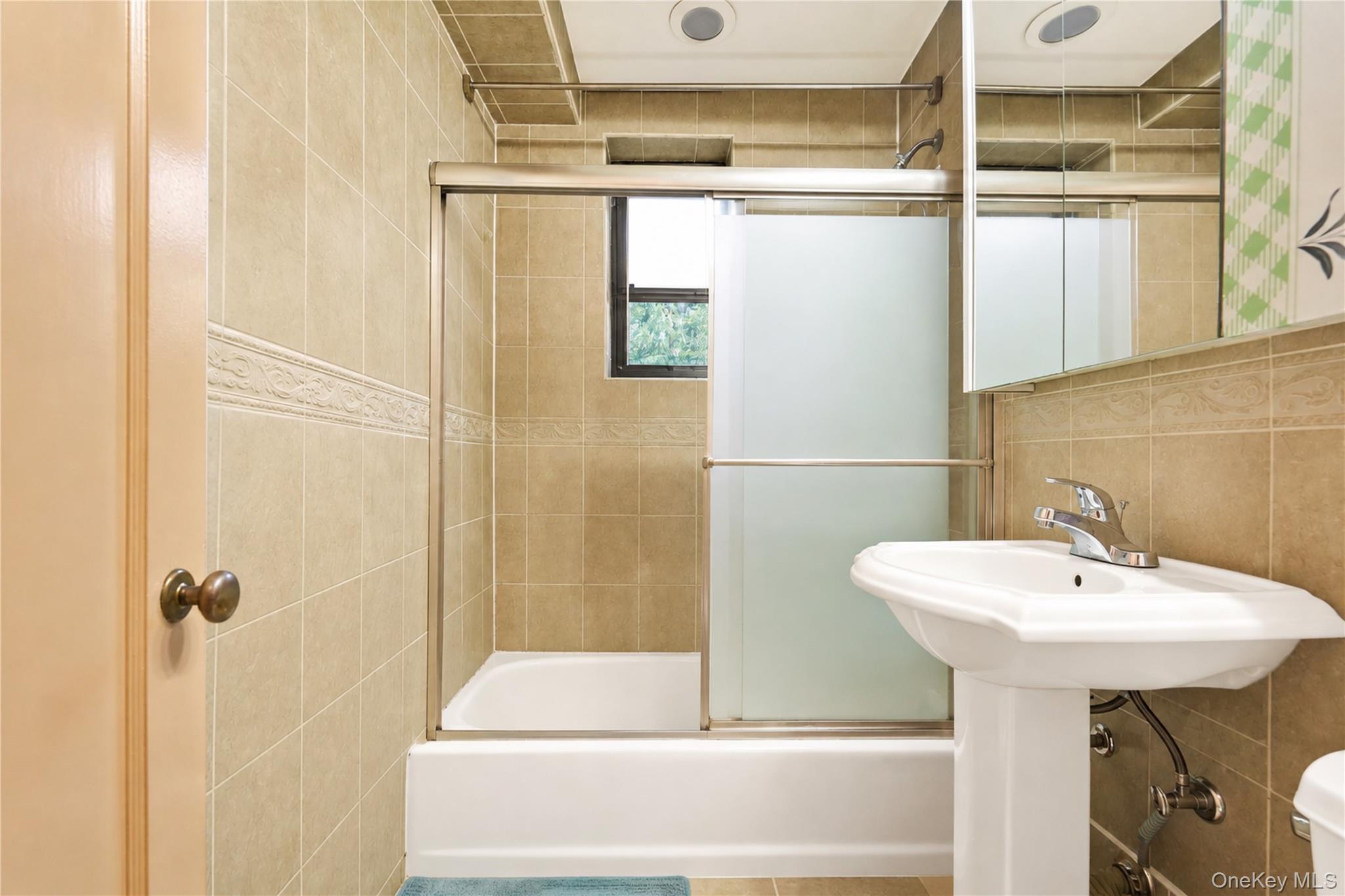 25-34 Union Street 2f Property Photo 10