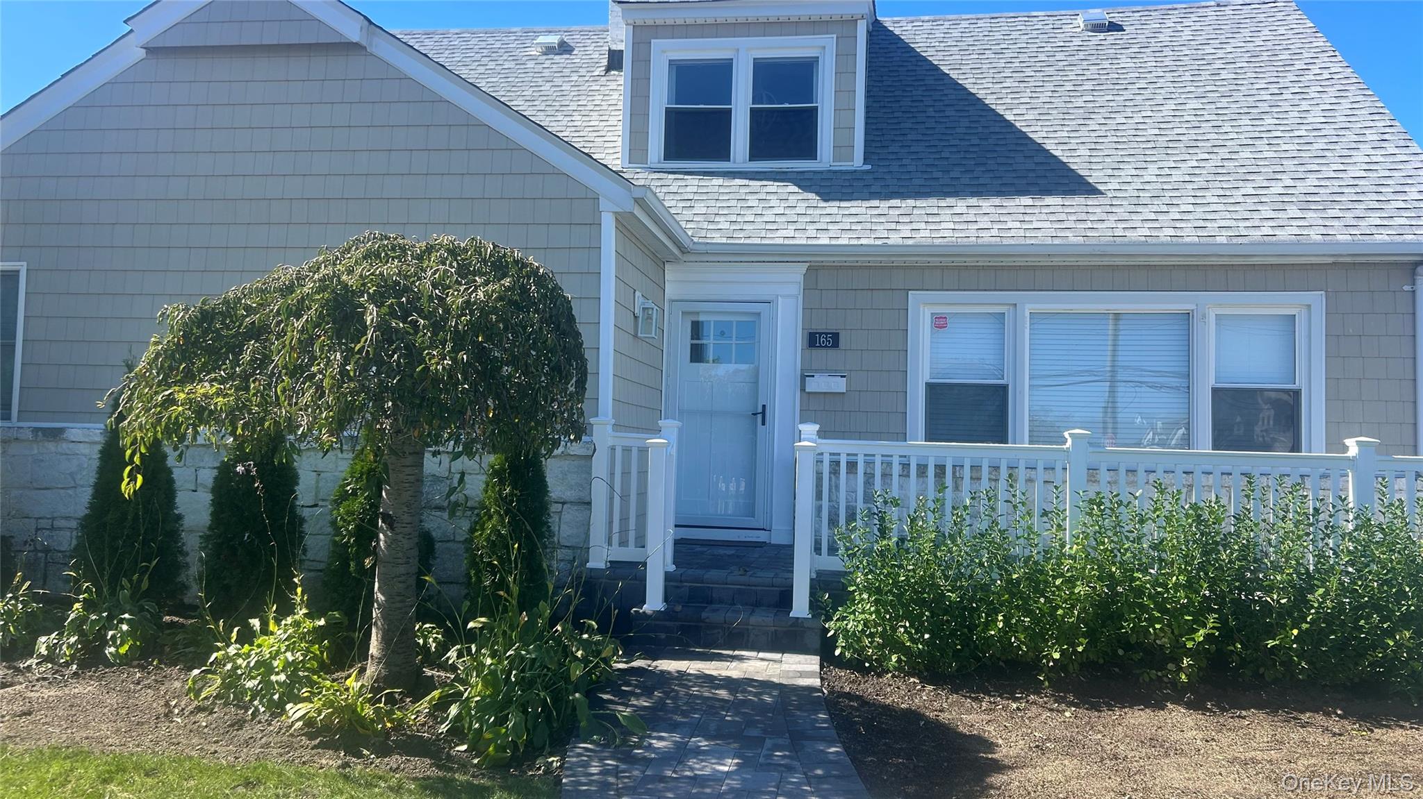 165 Franklin Boulevard Main Property Photo 1