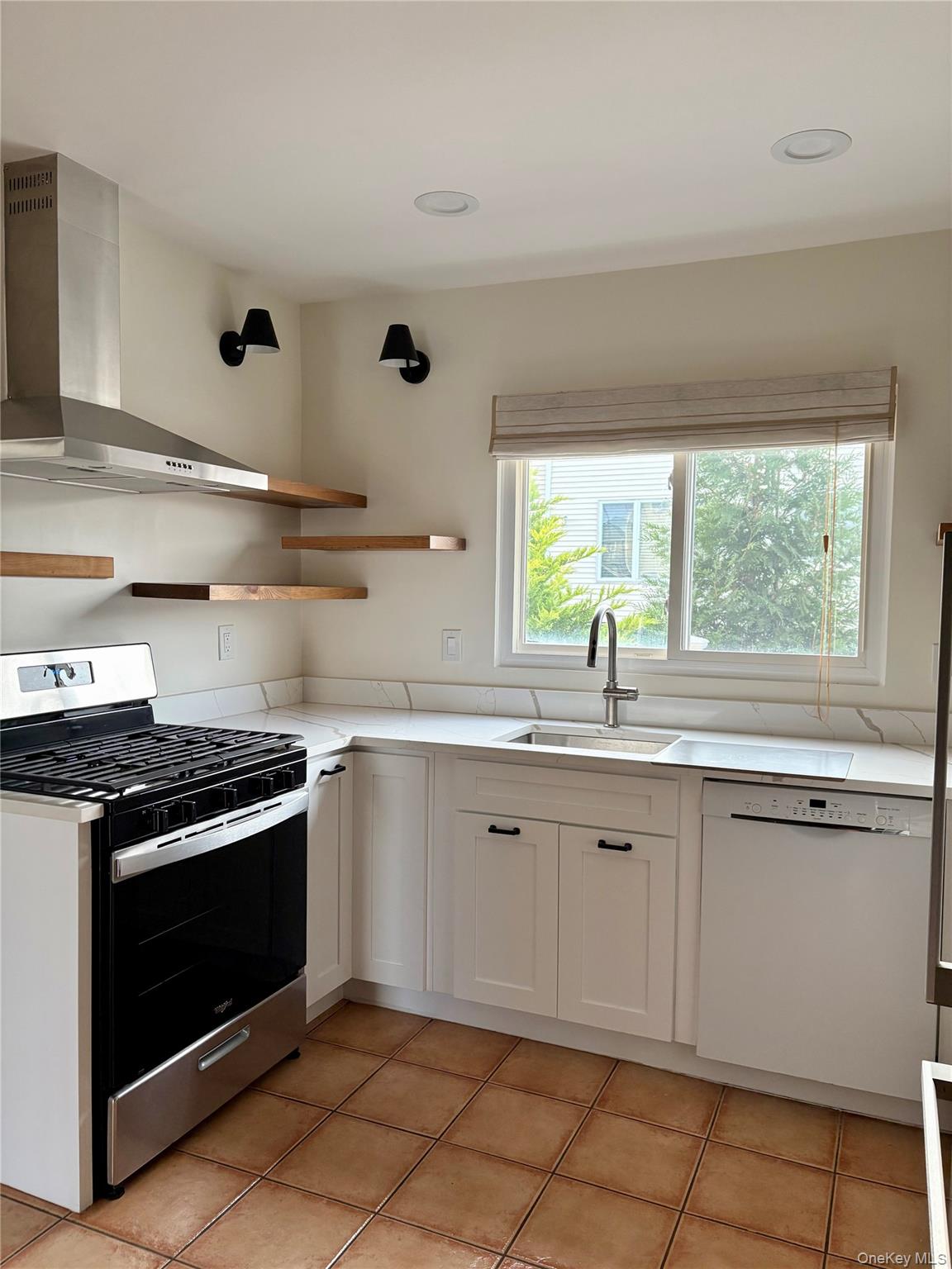165 Franklin Boulevard Main Property Photo 7