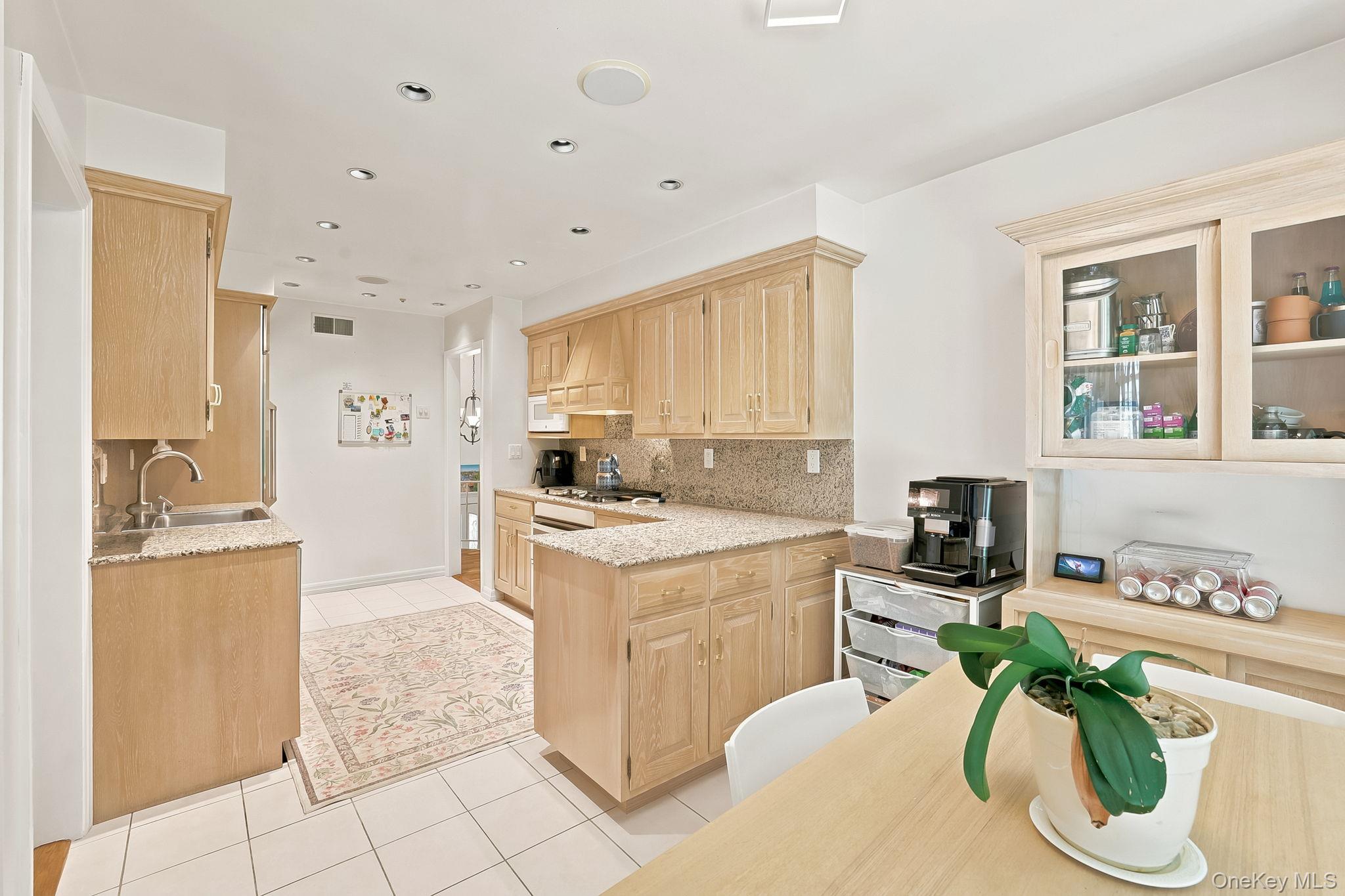 80 Hickory Hill Drive Property Photo 14