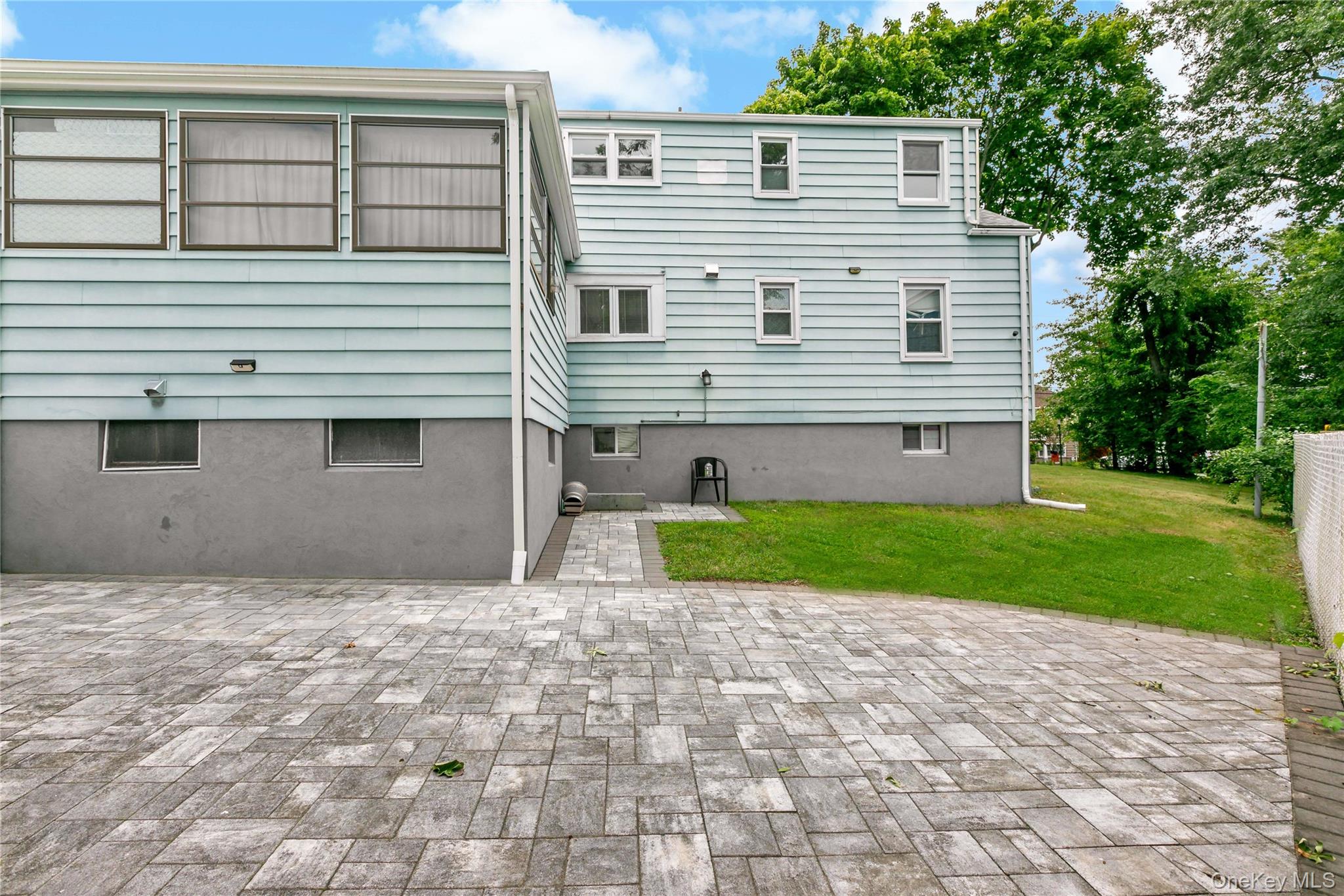 12 Westview Avenue Property Photo 4