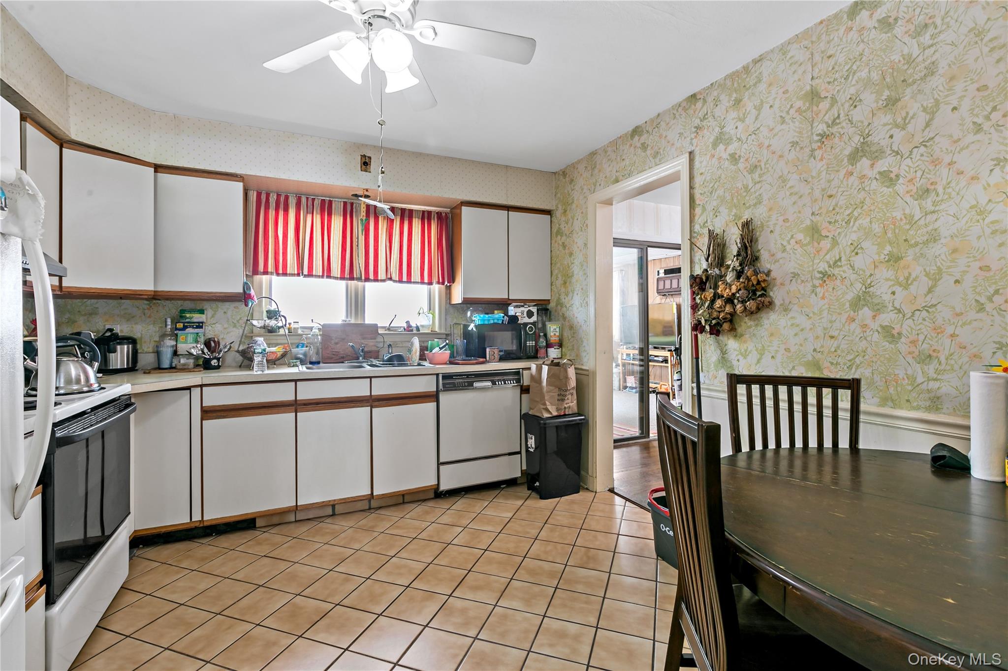 12 Westview Avenue Property Photo 19