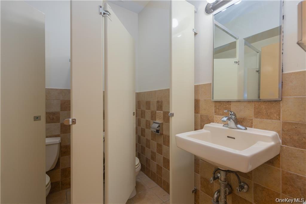 265 S Little Tor Road 201 Property Photo 8