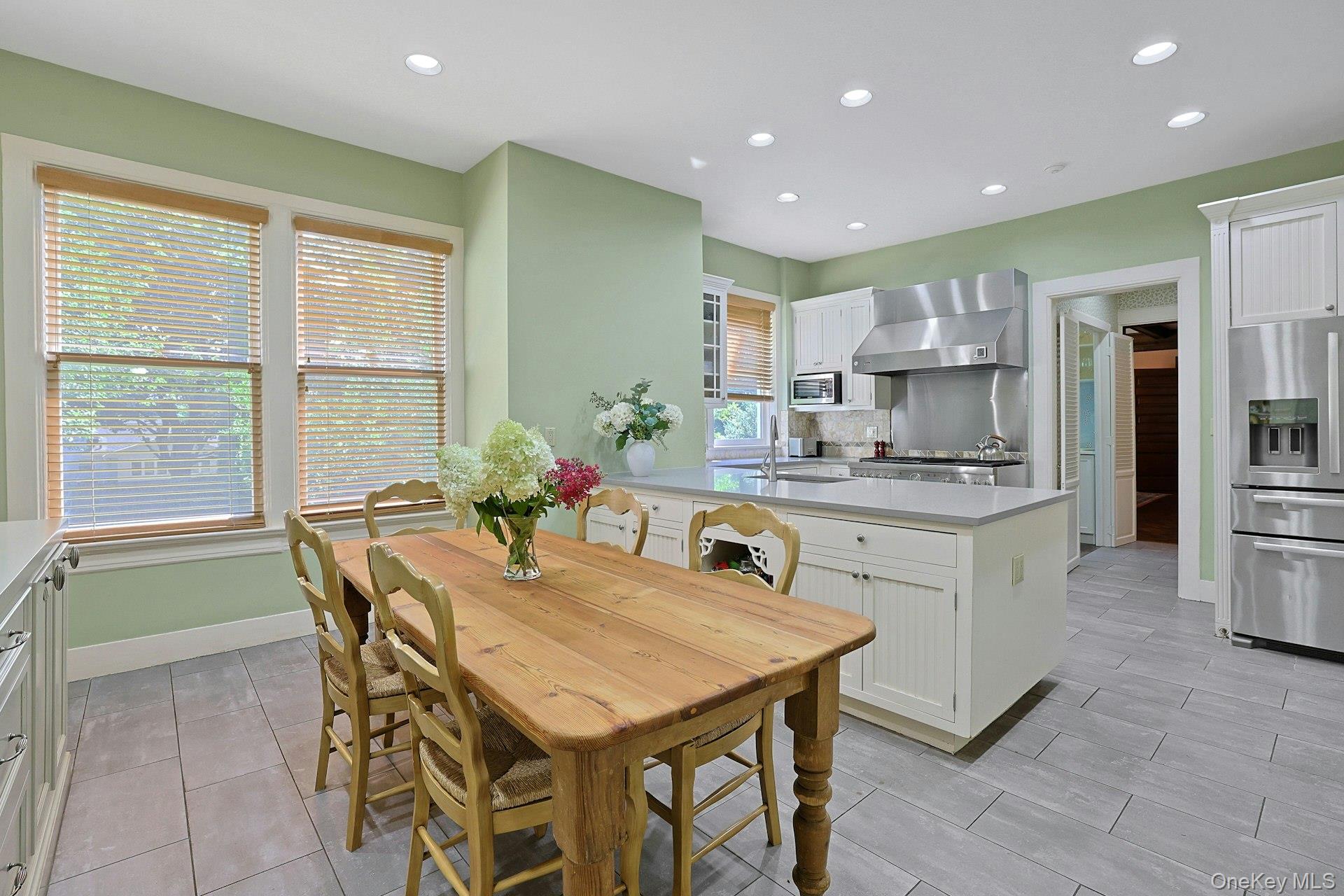 215 Soundview Avenue Property Photo 17