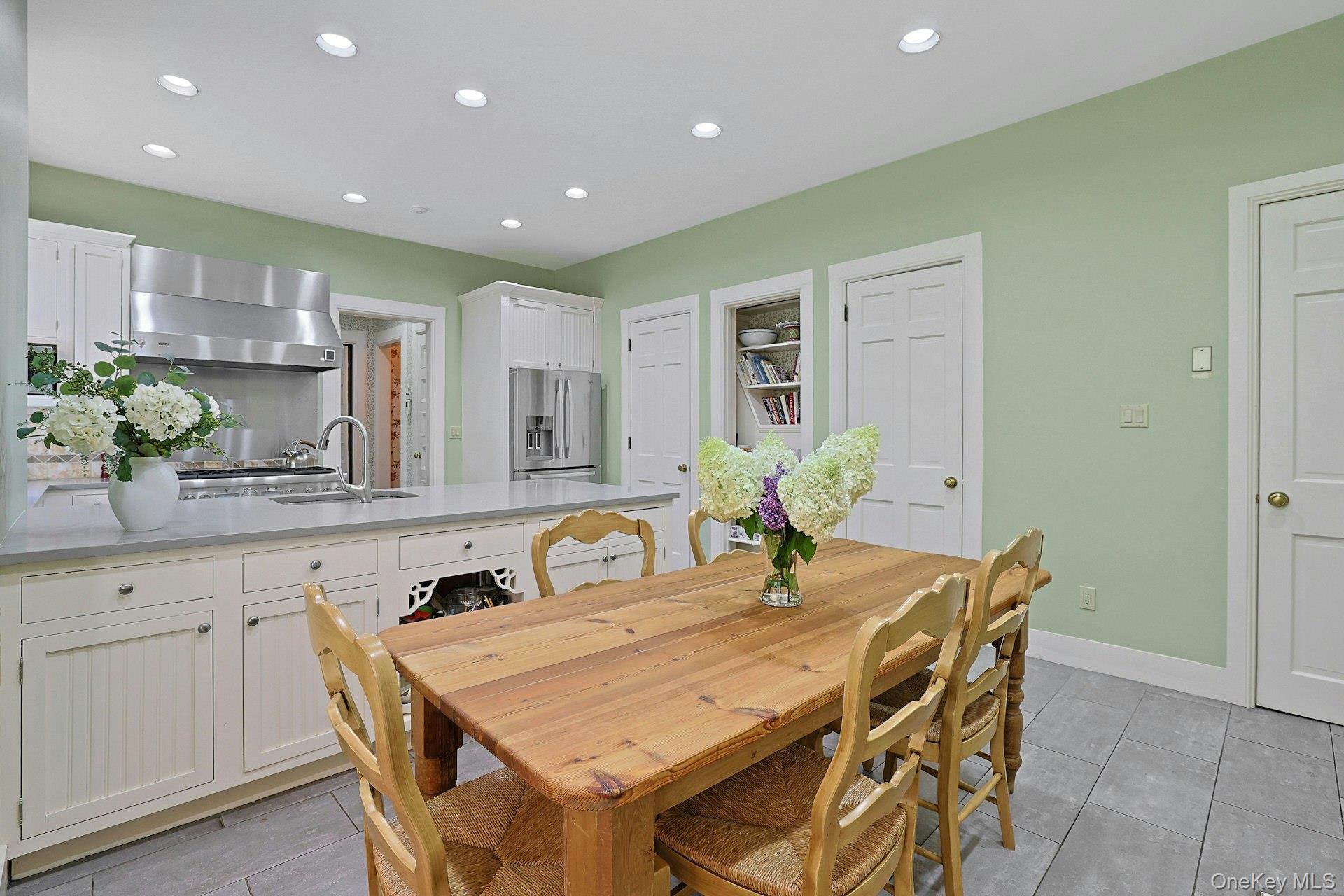215 Soundview Avenue Property Photo 18