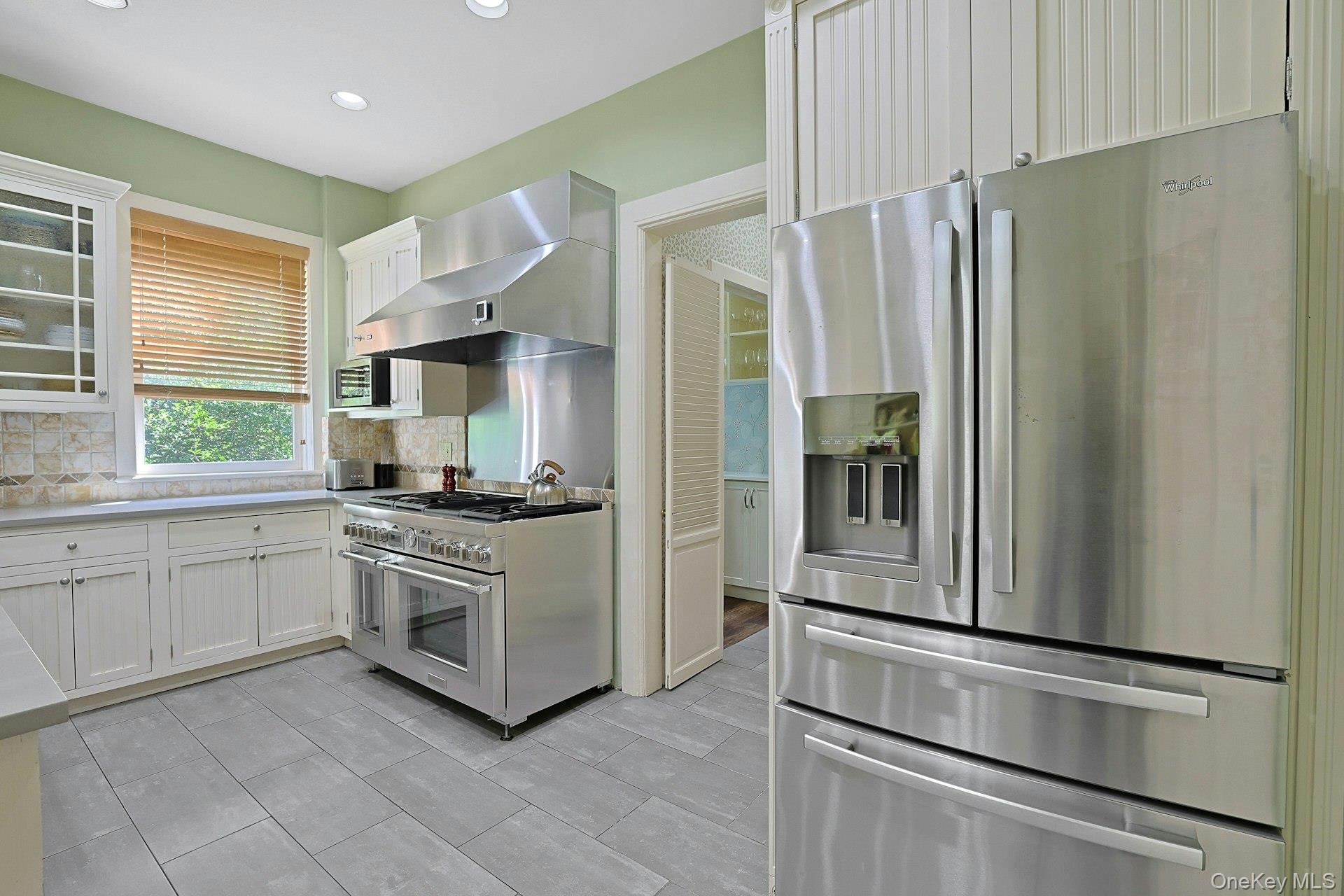 215 Soundview Avenue Property Photo 19