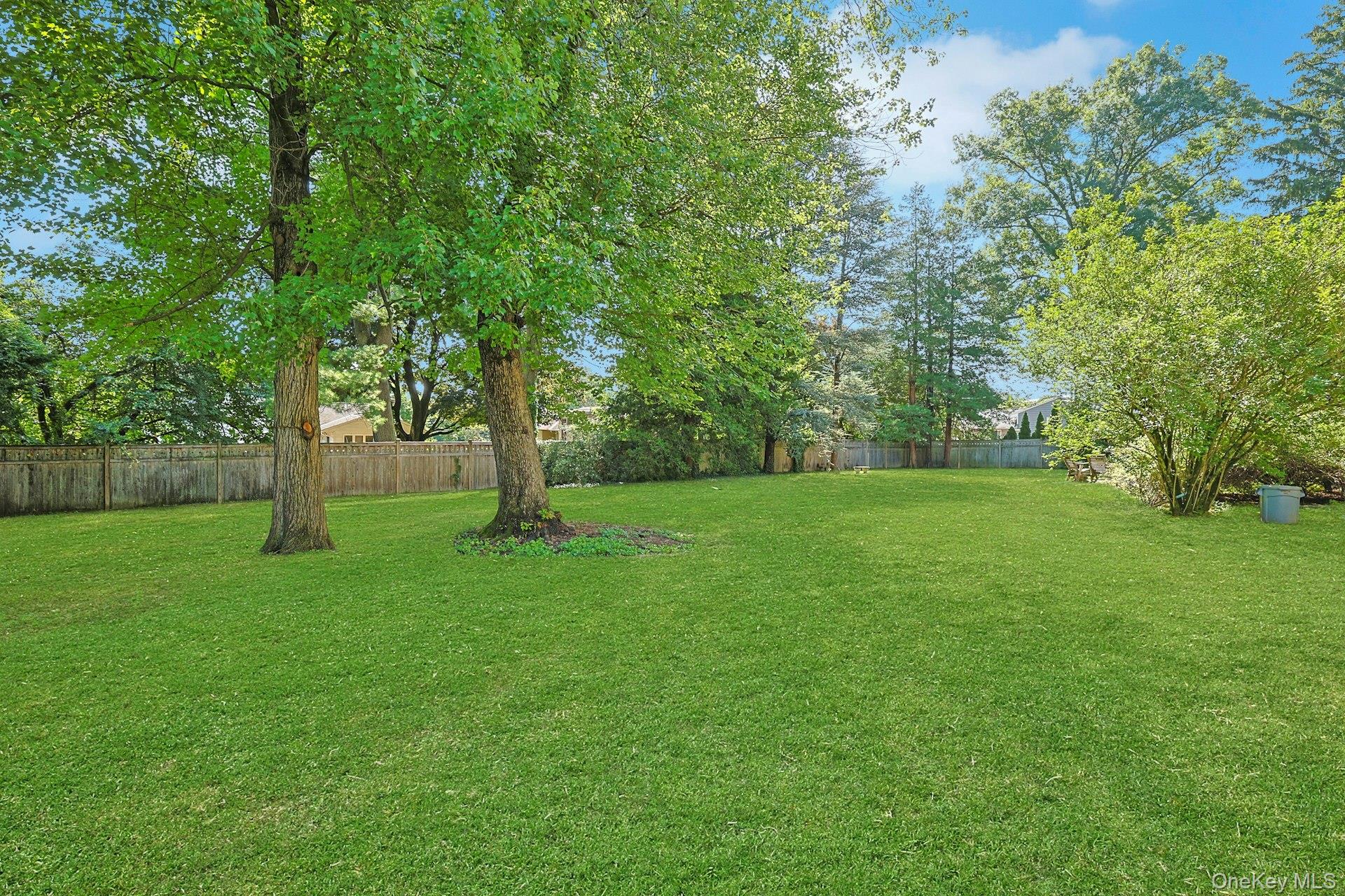 215 Soundview Avenue Property Photo 43