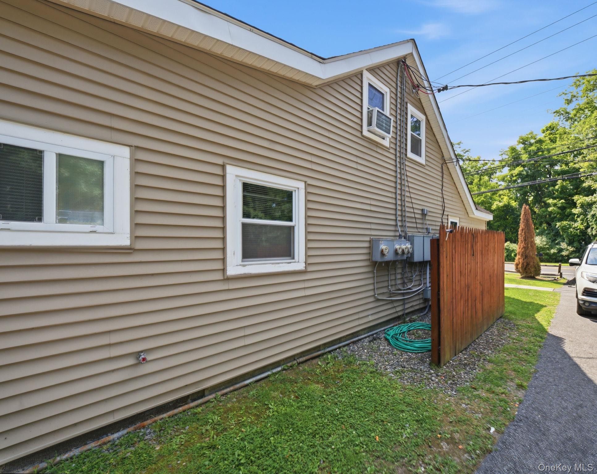 1614 Route 9g Property Photo 4