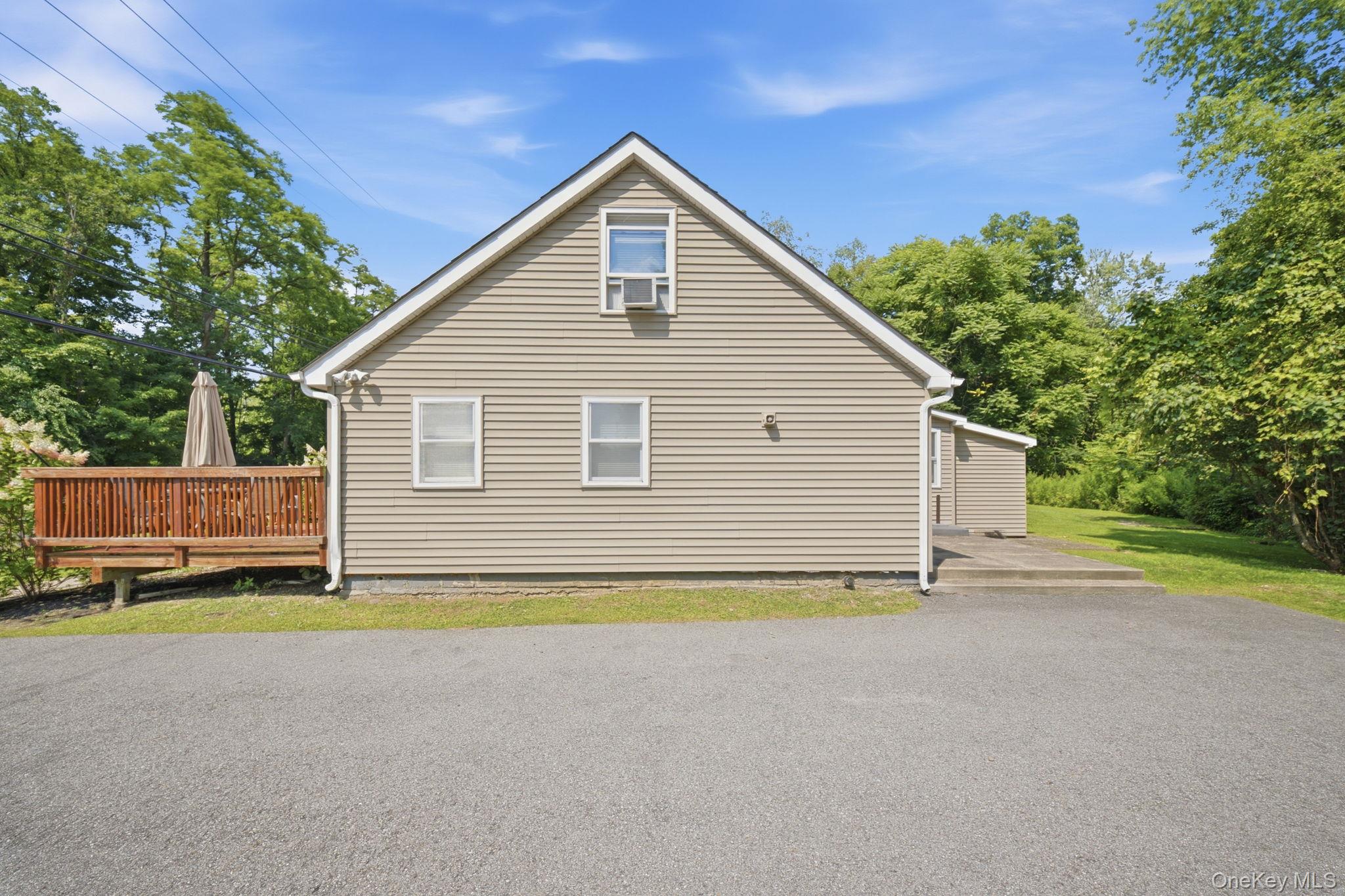 1614 Route 9g Property Photo 5