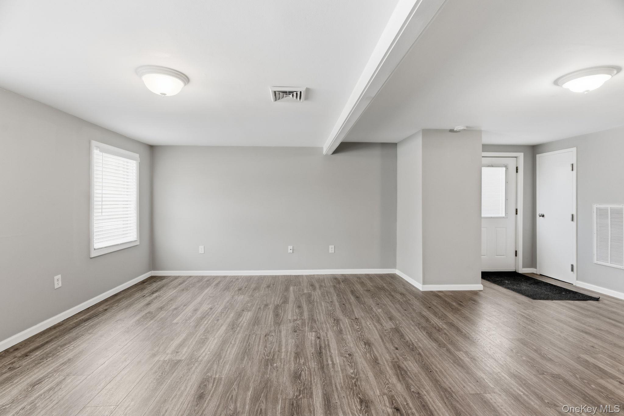 1614 Route 9g Property Photo 8
