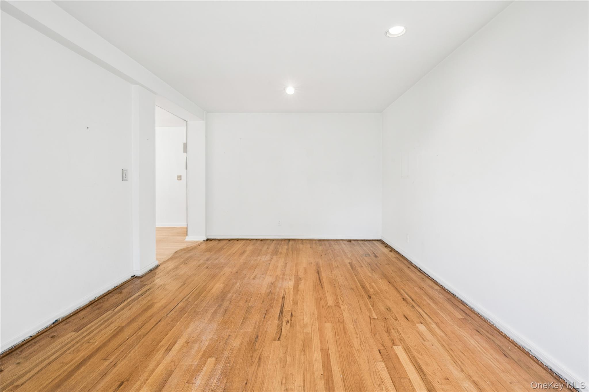 247 Parkview Avenue 3p Property Photo 6