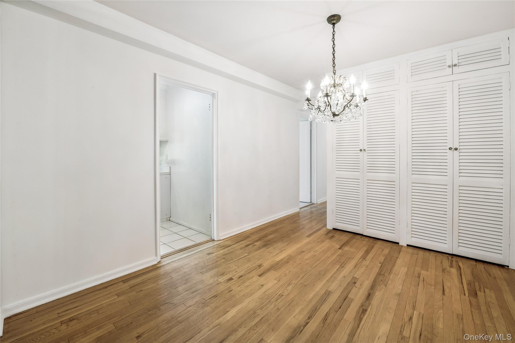 247 Parkview Avenue 3p Property Photo 8
