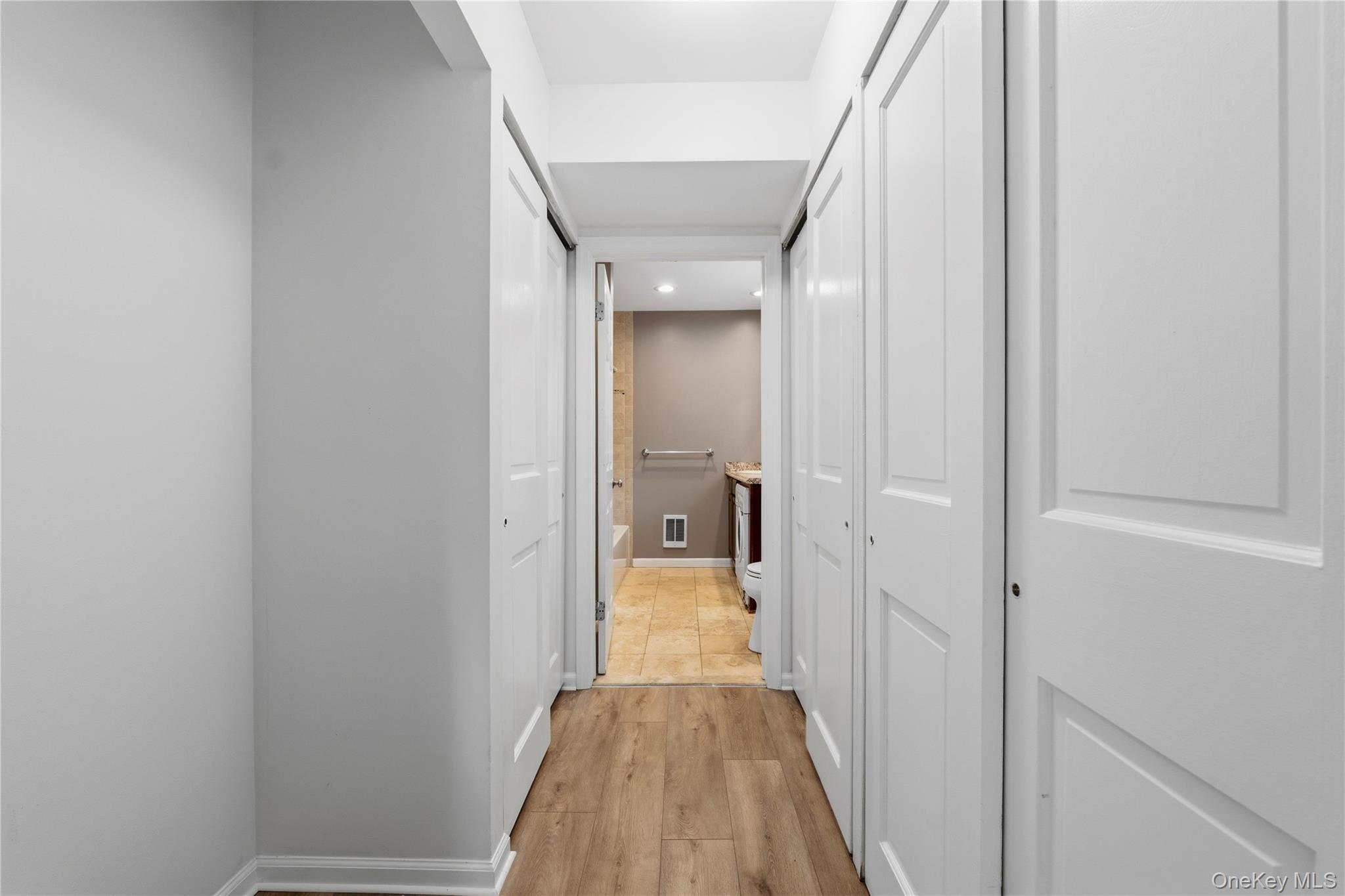 3 Hampton Court B Property Photo 17