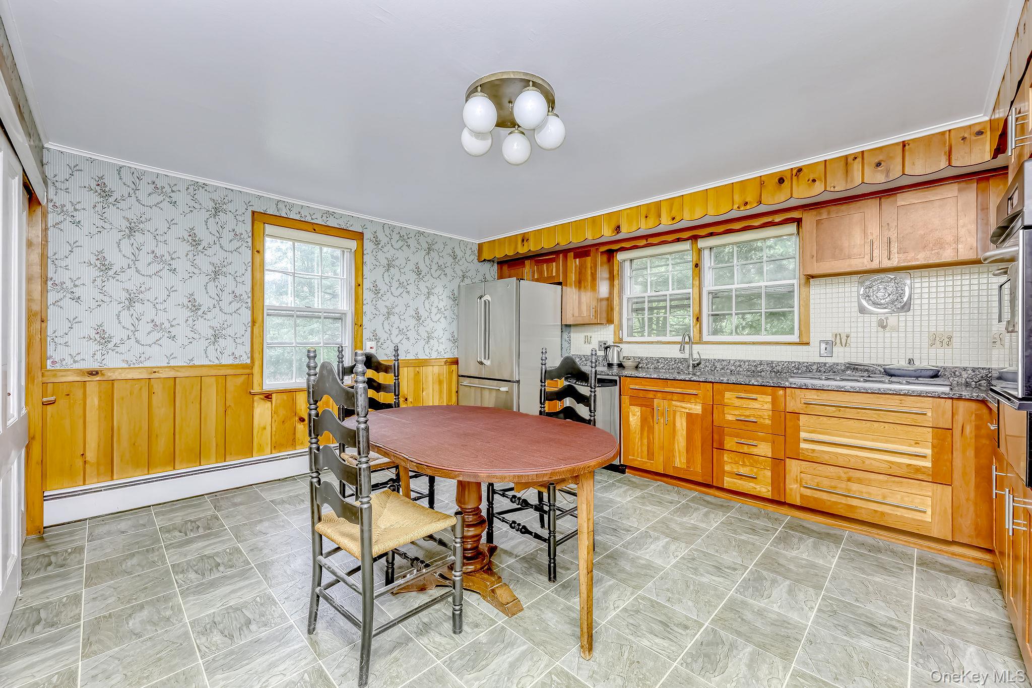 6 Juniper Terrace Property Photo 4