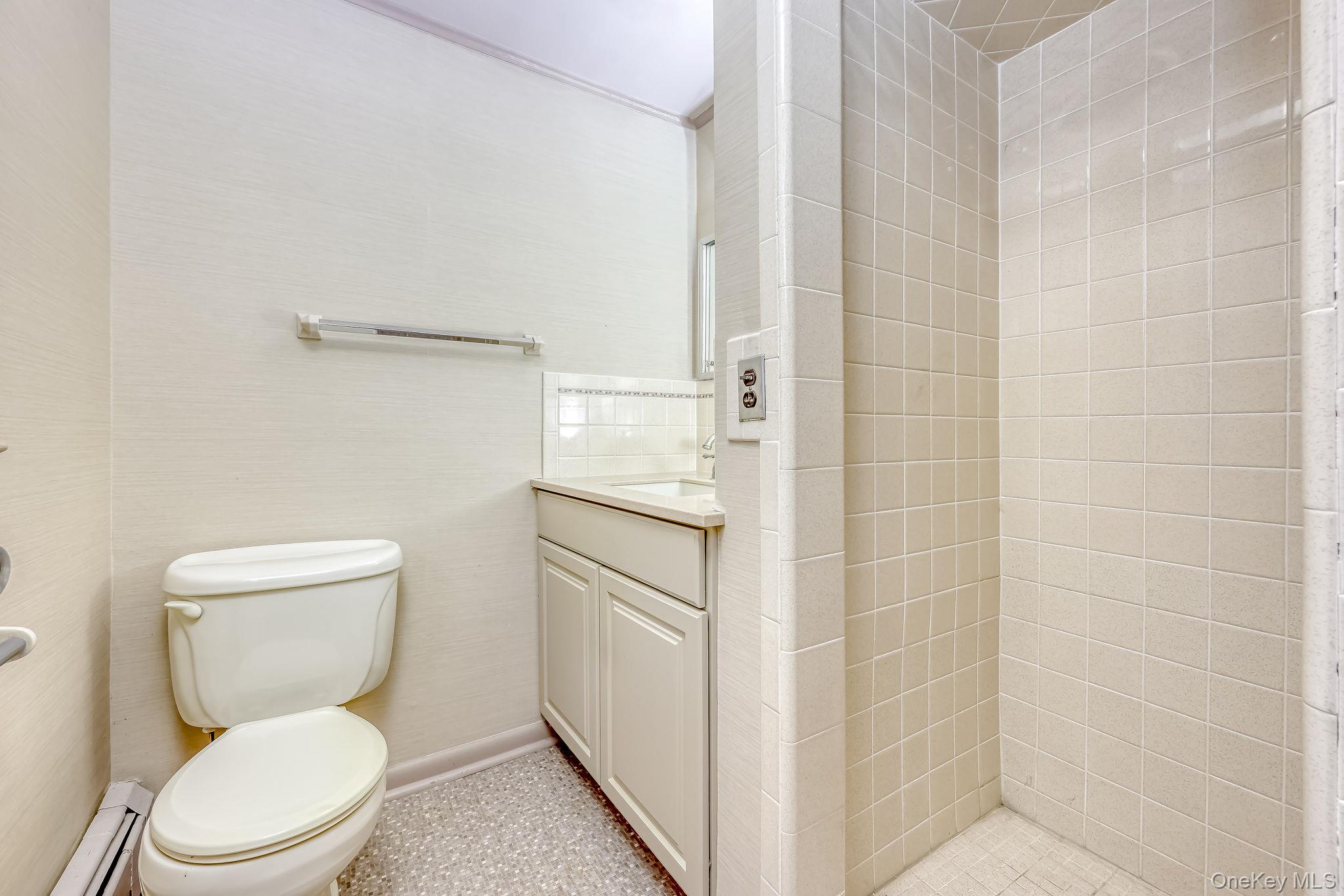 6 Juniper Terrace Property Photo 8