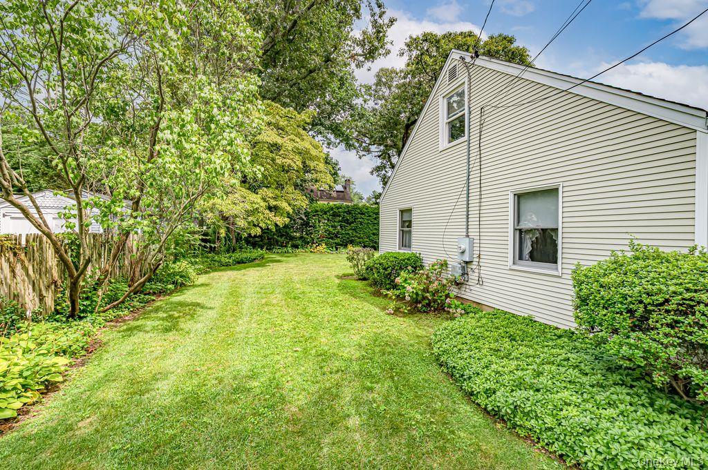 17 Eckert Street Property Photo 19
