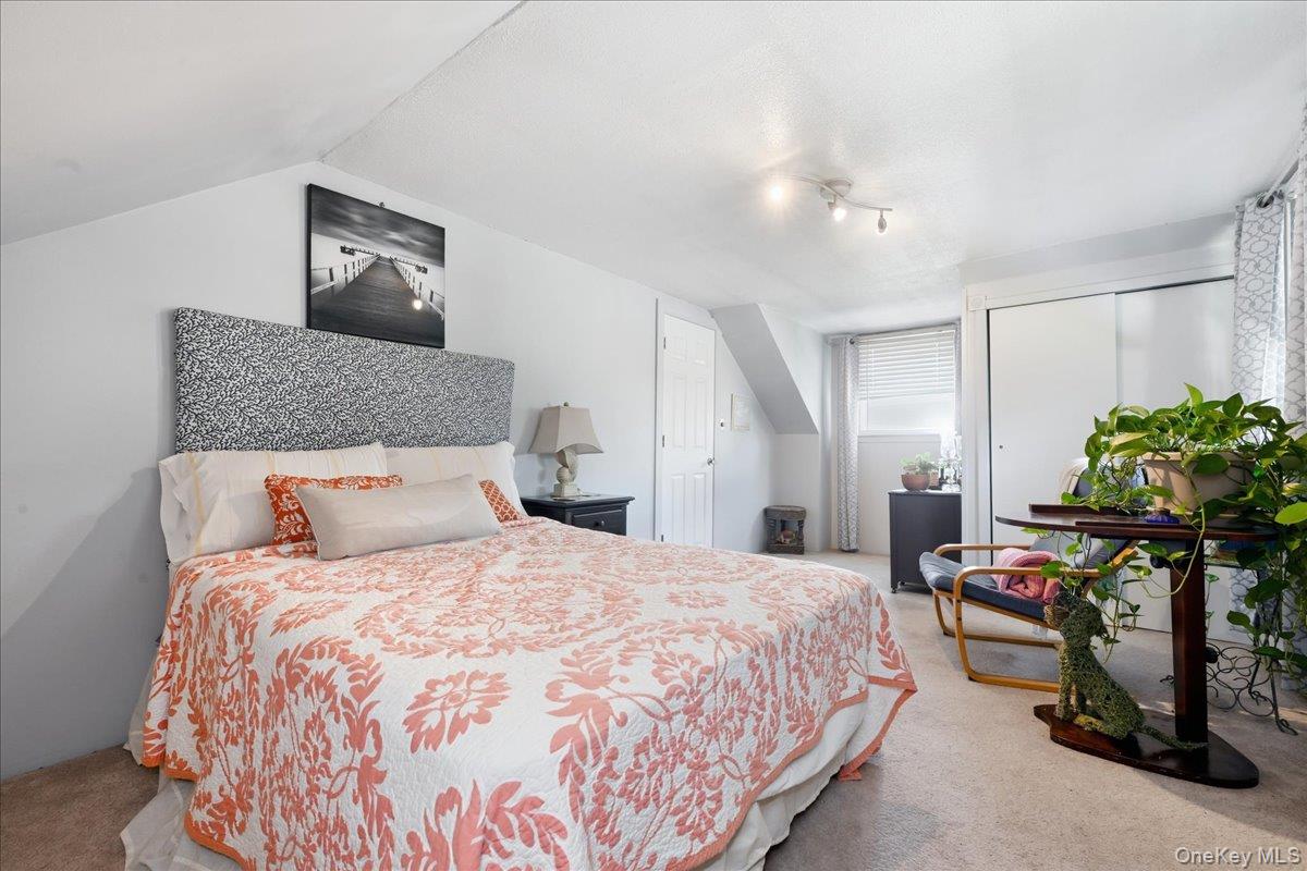 25 Rhode Island Avenue Property Photo 23
