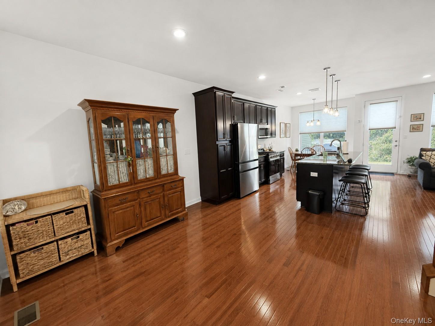 37 Lindentree Lane Property Photo 13