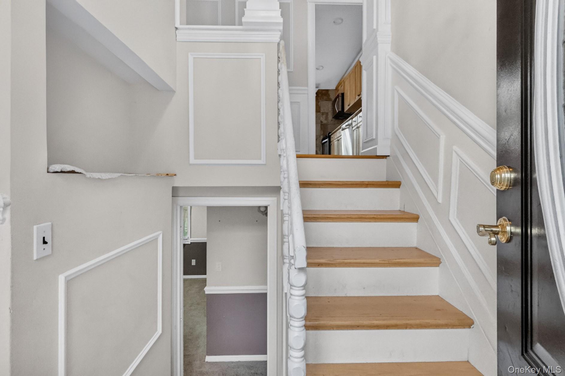 14 Branch Lane Property Photo 6