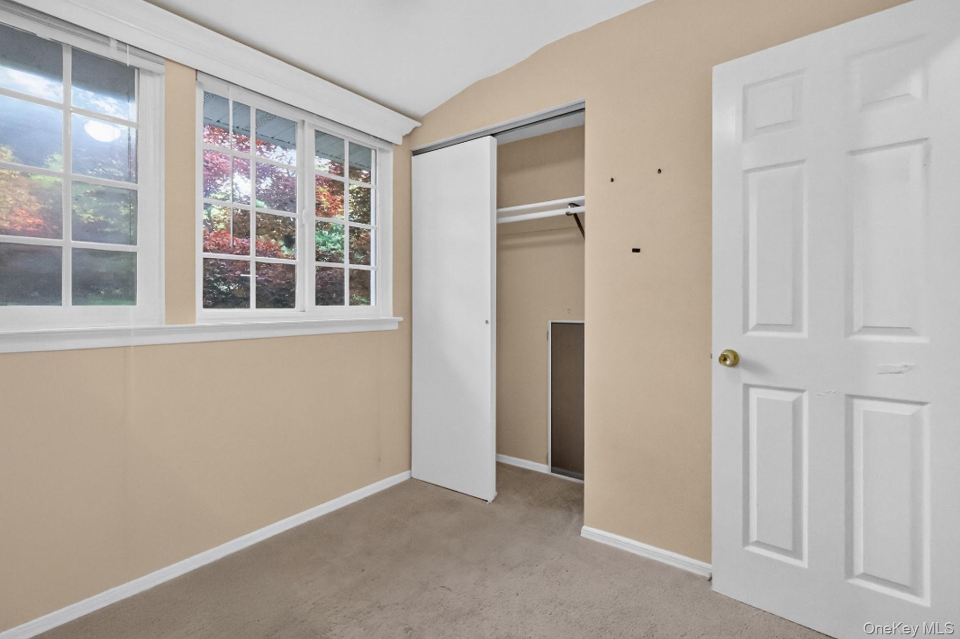 14 Branch Lane Property Photo 10