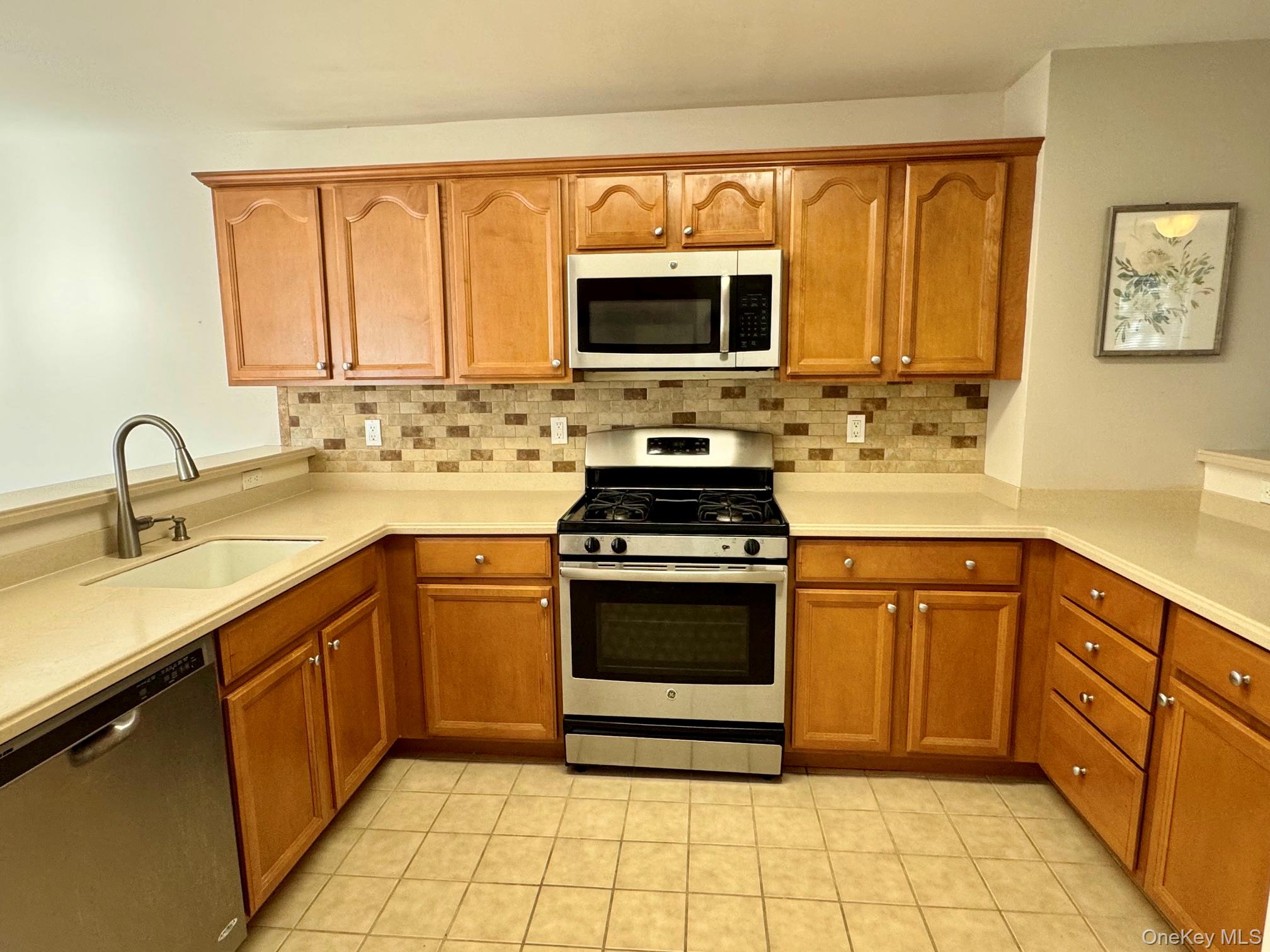 25 Fairways Drive 5 Property Photo 6